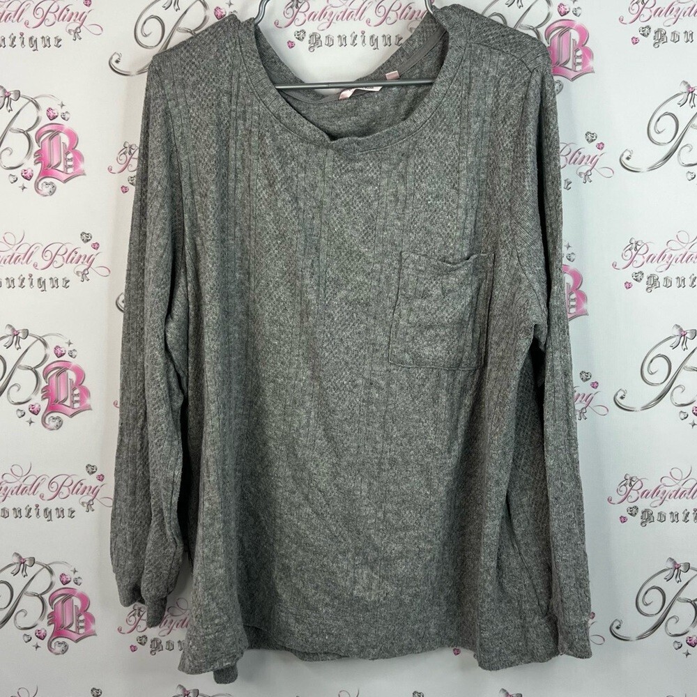 La Vie En Rose long sleeve cable knit loop stretchy soft Heather Gray Knit Top